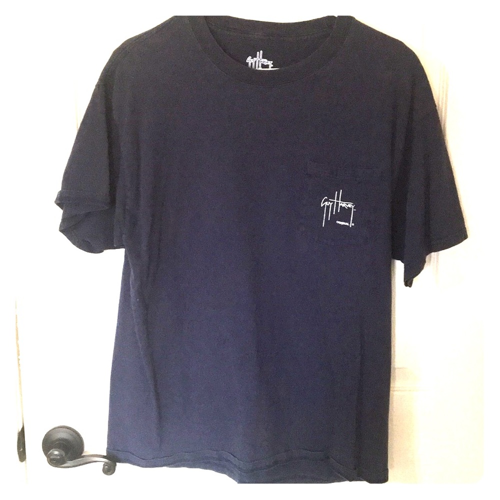 Guy Harvey original T-shirt w/pocket. Size Large.